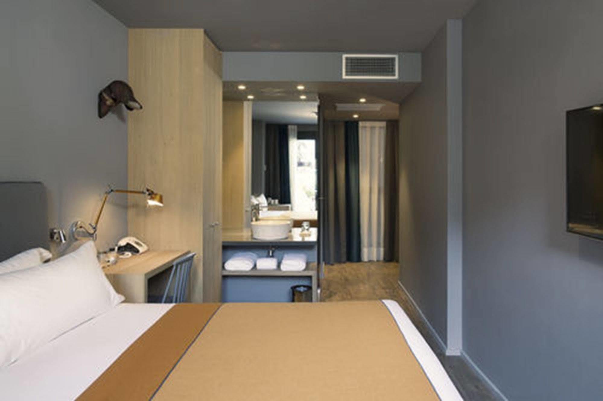 Yurbban Trafalgar Hotel Barcelona Ngoại thất bức ảnh