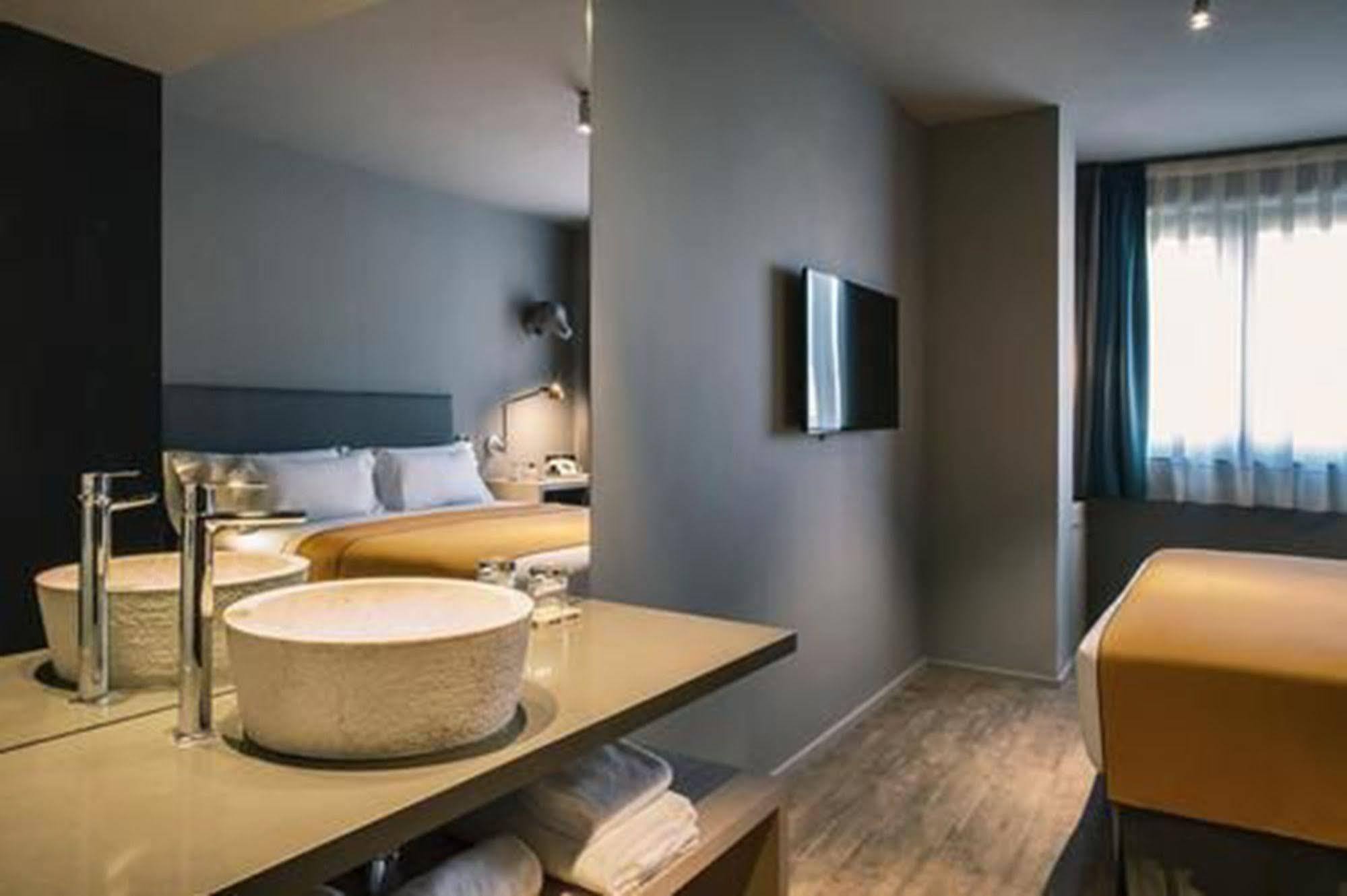 Yurbban Trafalgar Hotel Barcelona Ngoại thất bức ảnh