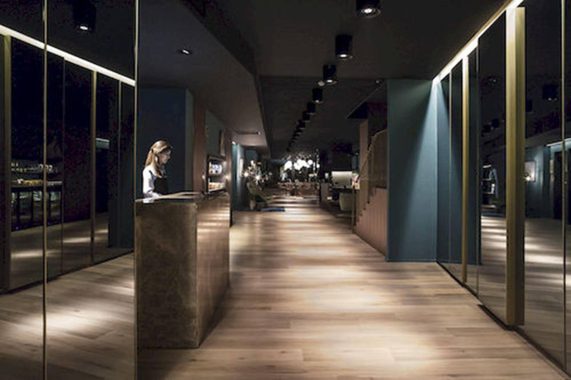 Yurbban Trafalgar Hotel Barcelona Ngoại thất bức ảnh